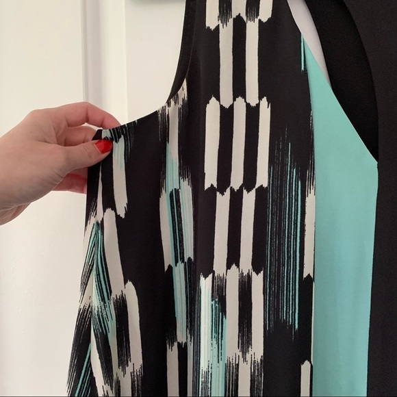 BCBG Maxazria Shift Dress Size Small - Picture 9 of 9